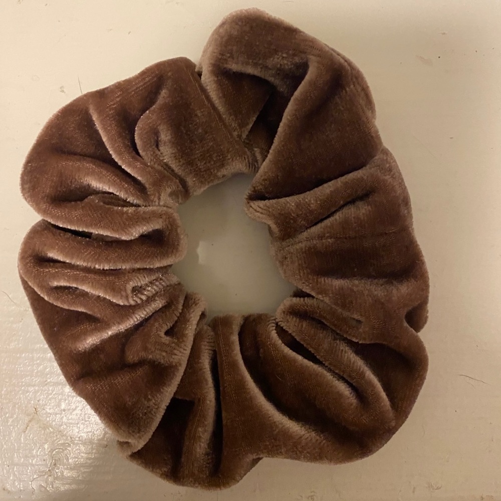 Victoria’s Secret scrunchie